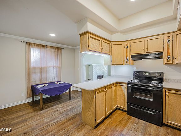 5th image of 305 W Campbell Ave