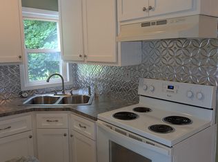 (Undisclosed Address), Webster, MA 01570