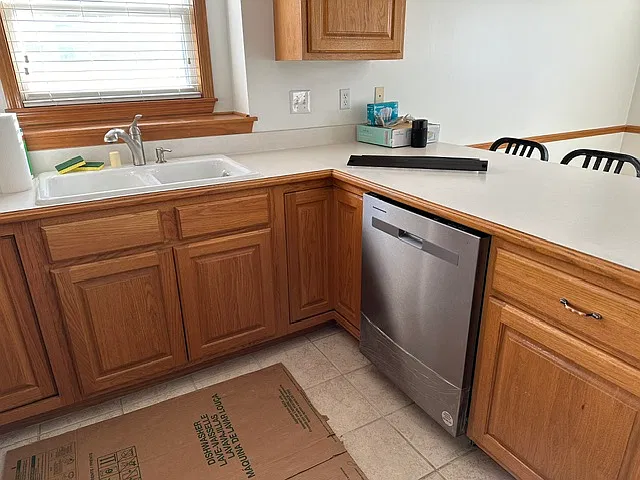 3 bed, 1486 sqft, $2,300 — Photo 3