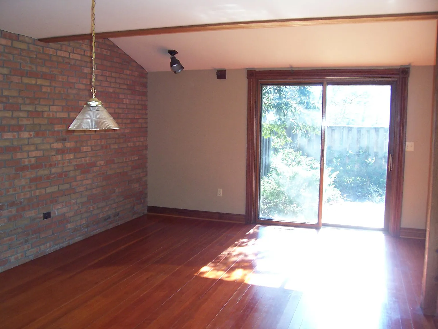 118 Sprague Ln photo 1