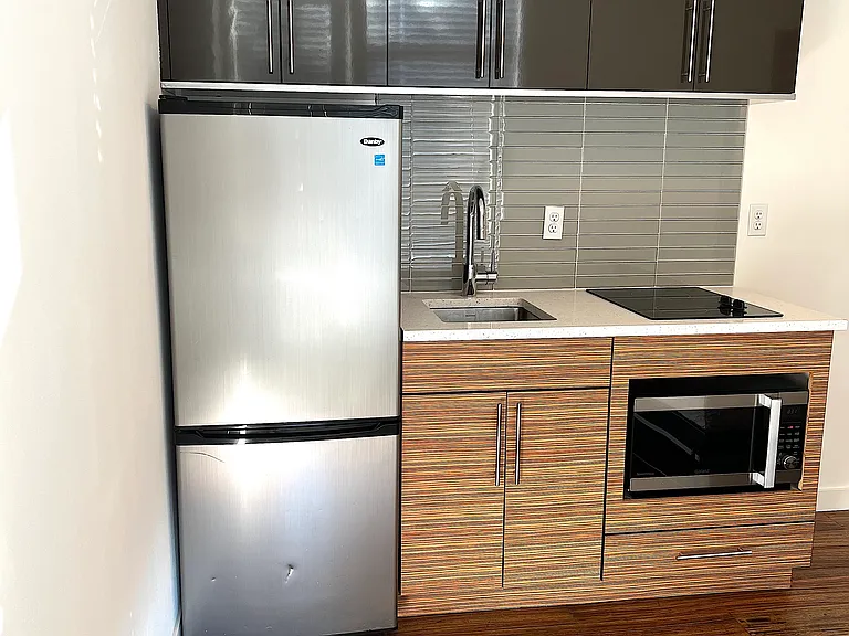 Viridian Apartments — Photo 9