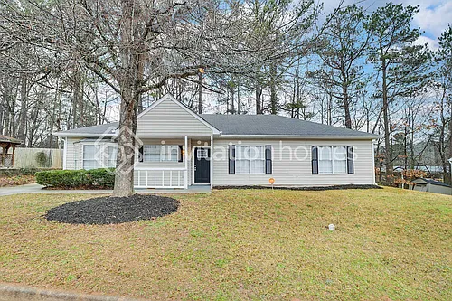 626 Waynes Ct SE Photo 1
