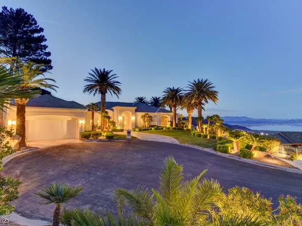 1304 Mountain View Pl, Boulder, NV 89005
