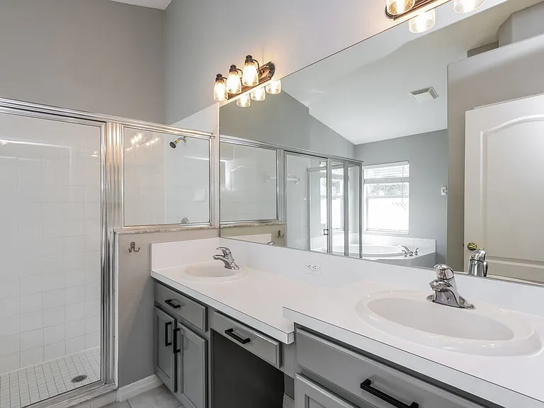 1739 Sweetspire Dr — Photo 12