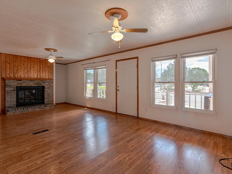 6517 San Francisco Rd NE — Photo 8