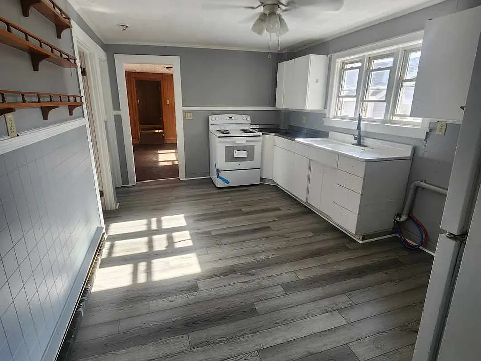 22 Griffin St #2