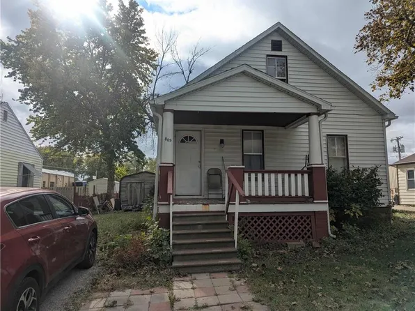 809 W 25th Ter, Higginsville, MO 64037