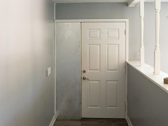 2nd image of 8626 Burkhall St