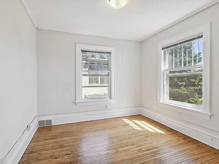 2734 Pillsbury Ave S #2 — Photo 14