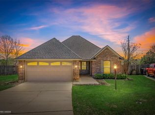 688 Fox Nest Cir, Haughton, LA 71037