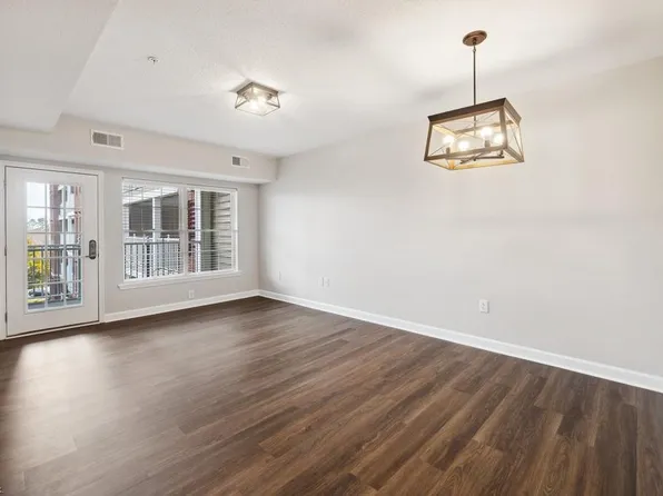 985 Fleet Dr APT 440, Virginia Beach, VA 23454