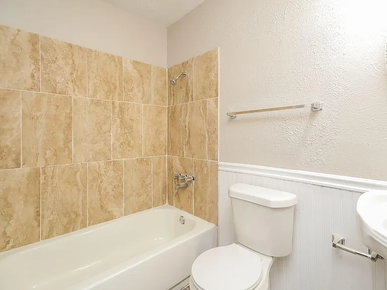 16835 Grampin Dr — Photo 14
