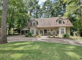 1627 Pineview Ln, Lindale, TX 75771