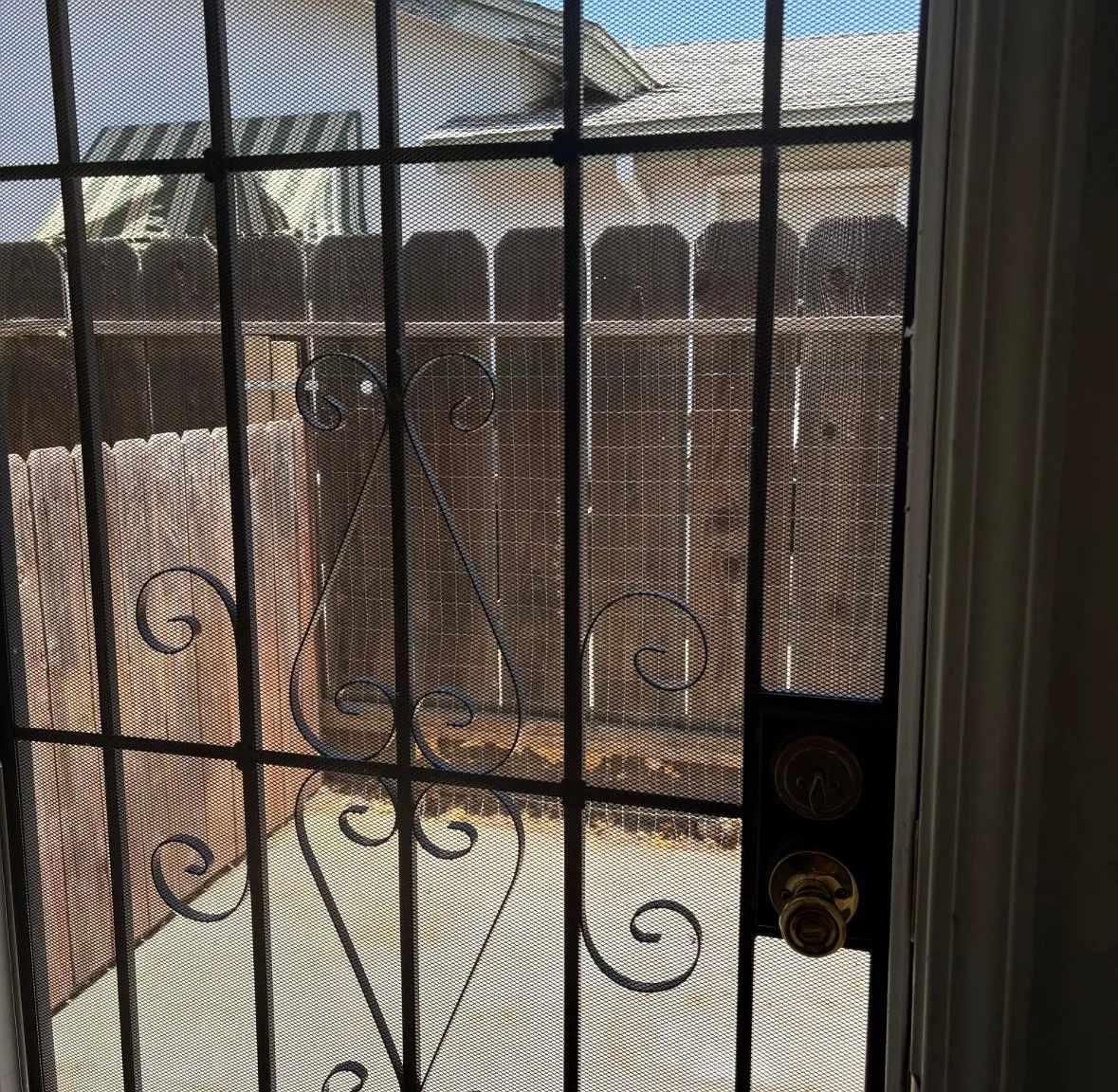 Studio, 700 sqft, $1,300 — Photo 4