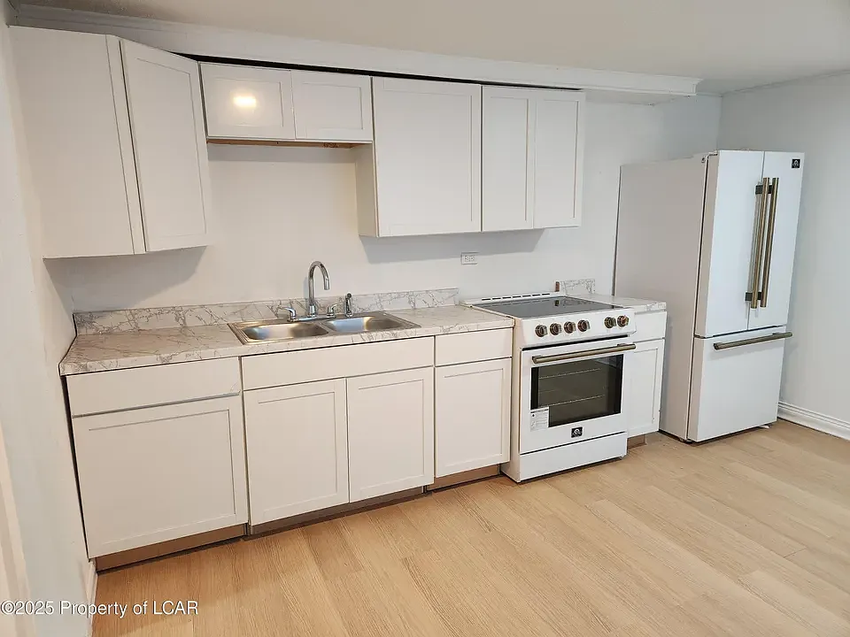 13 Vine St #2