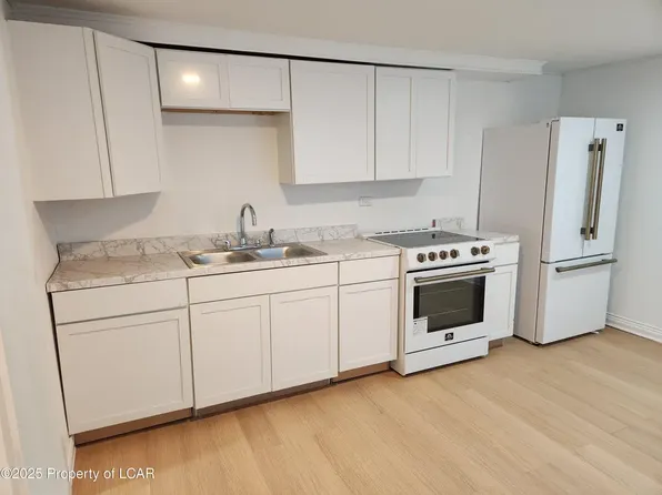 13 Vine St #2, Glen Lyon, PA 18617