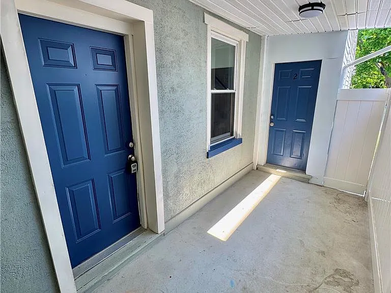 21 W Main St #2 — Photo 2