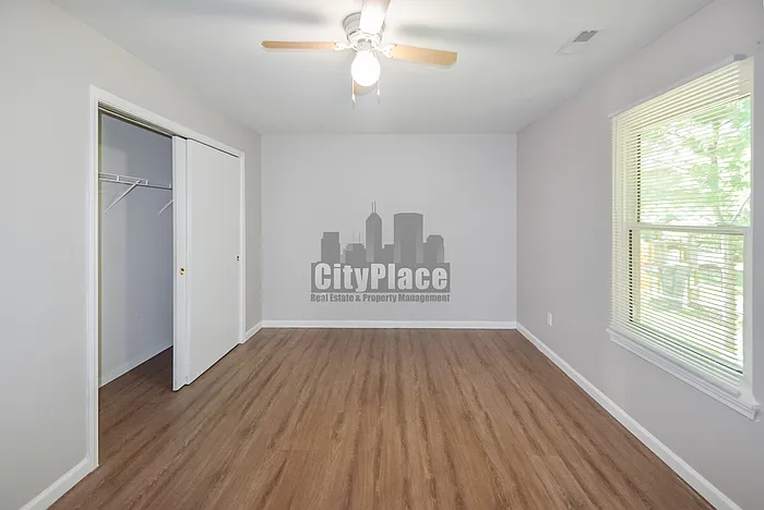 4617 Welton St — Photo 16