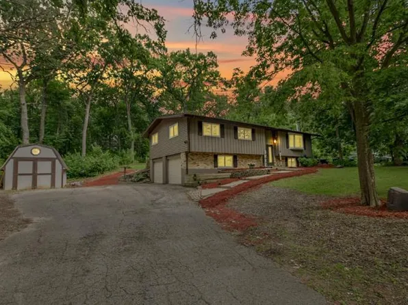 3882 Vilas Hope Road, Cottage Grove, WI 53527