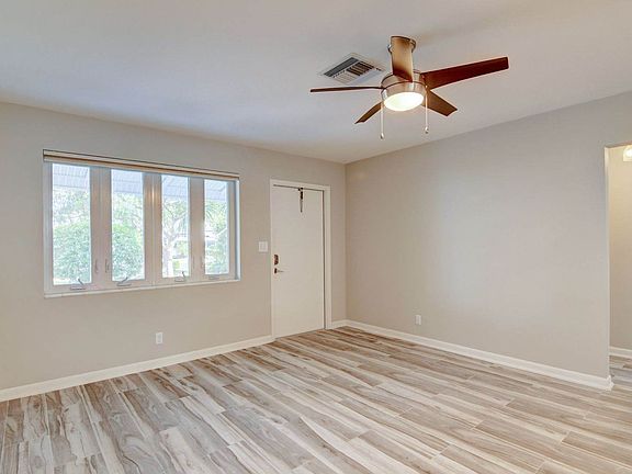 4th image of 427 N Ocean Breeze