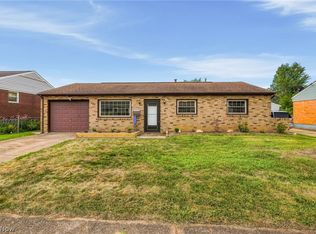 2446 Regentview St NE, Canton, OH 44705