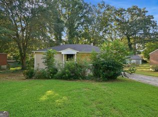 1877 Selwyn Dr, Decatur, GA 30035