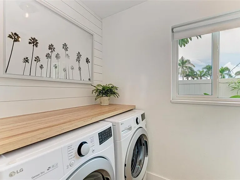 302 San Marco Dr — Photo 16