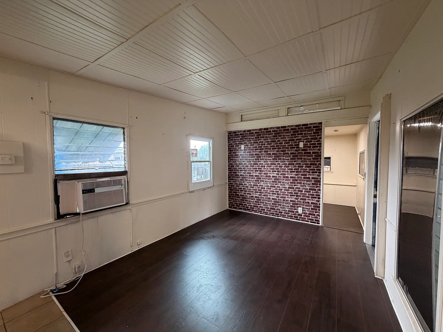 2 bed, 460 sqft, $1,035 — Photo 3