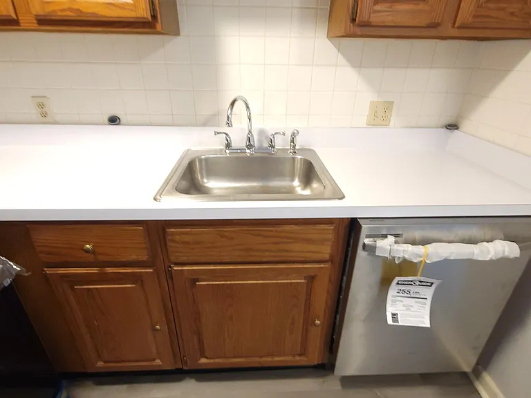 230 Chickering Rd #10 — Photo 7