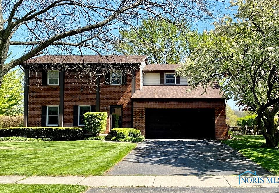 1st image of 909 Brookfield Ln