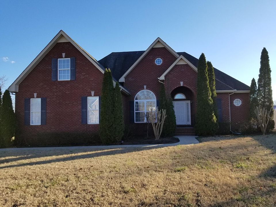 1st image of 394 Sayre Ln