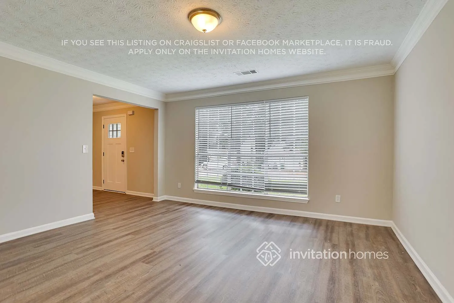 6574 Eastbriar Dr Lithonia, GA 30058 — Photo 3