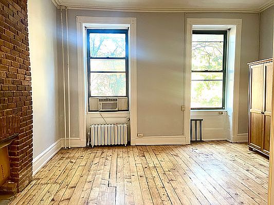 4th image of 346 E 116th St #2