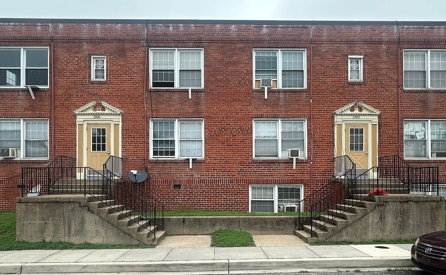 3300 East Capitol St Ne — Photo 1