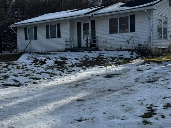 598 Turnpike Rd, Cayuga, NY 13034