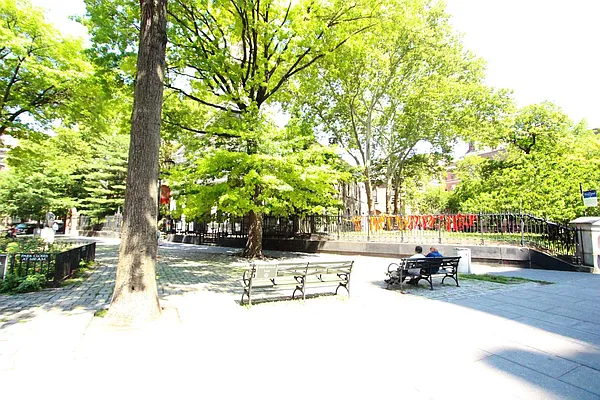 Rented by Alpha Properties NYC I LLC | media 41