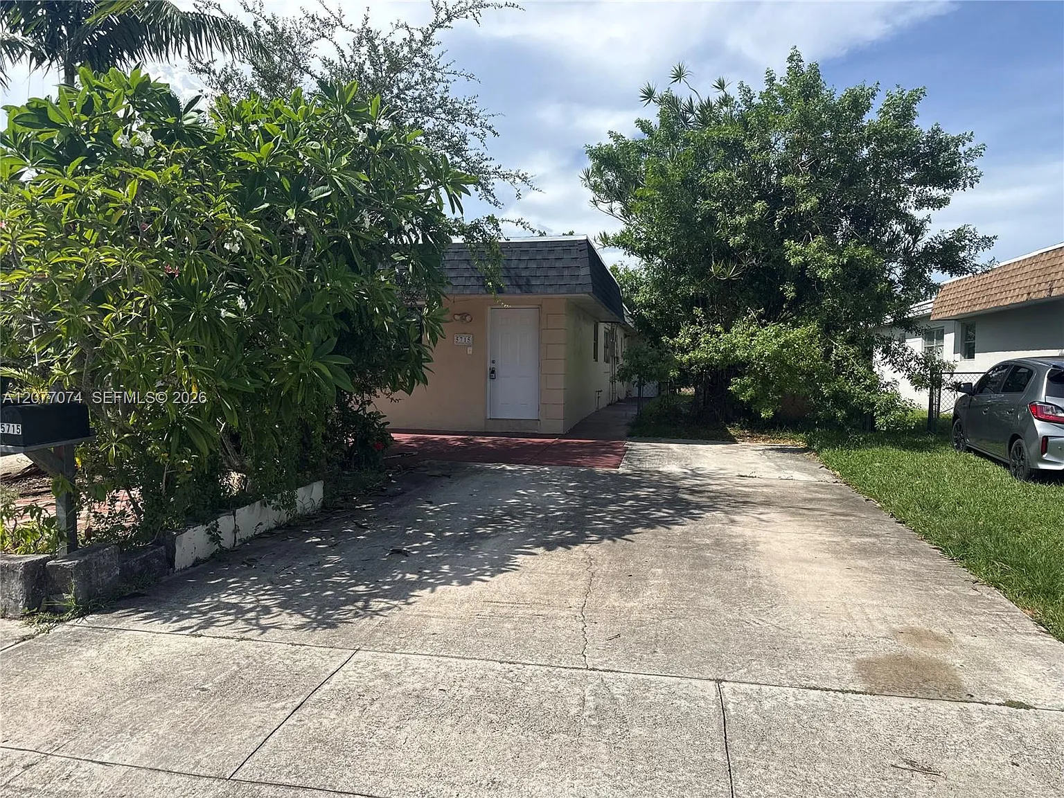 Hollywood Beach Heights S — Photo 2