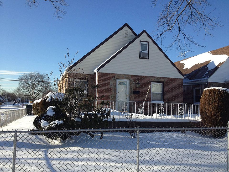1st image of 11905 225th St