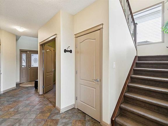 4th image of 199 NE Lavender Way