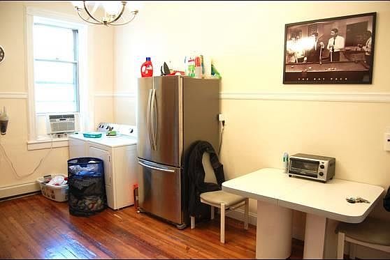 2nd image of 110 Garden St #2
