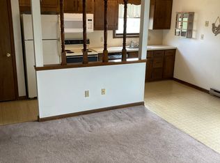 1625 County Park Rd APT 102, Gilbert, PA 18331