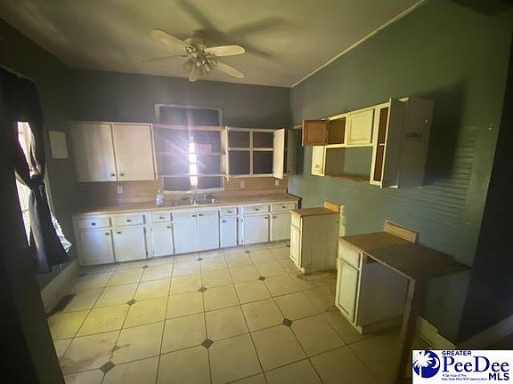 5th image of 138 Wylie St