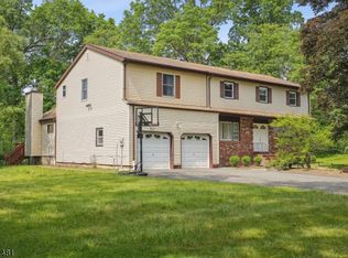 20 Stafford Ter, Parsippany, NJ 07054