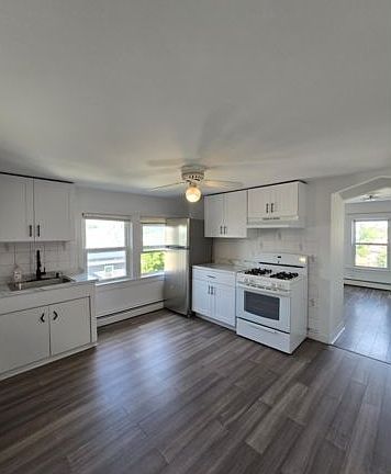 5th image of 229 Brighton Ave APT 3