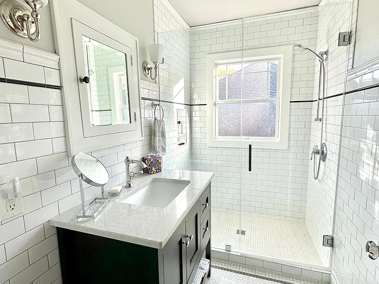 210 N Breese Ter — Photo 30