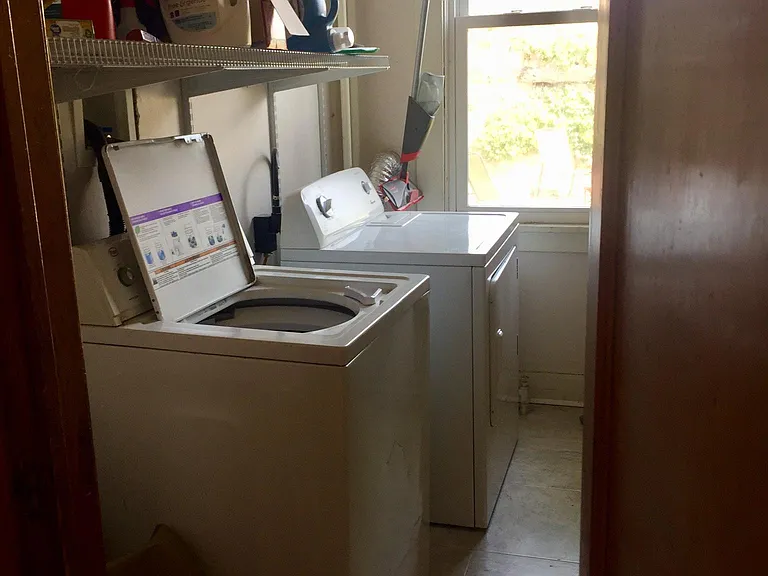 261 Morris St #1 — Photo 6