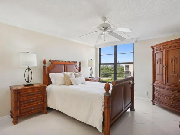 21 Royal Palm Way #606, Boca Raton, FL 33432