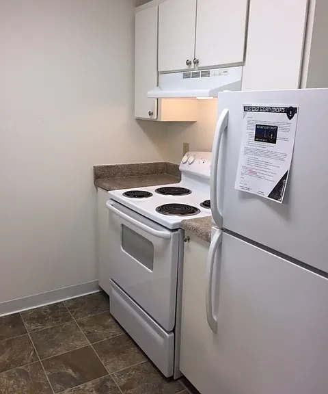 Crystal Springs Apartments — Photo 42