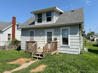 415 Adams St, Muscatine, IA 52761