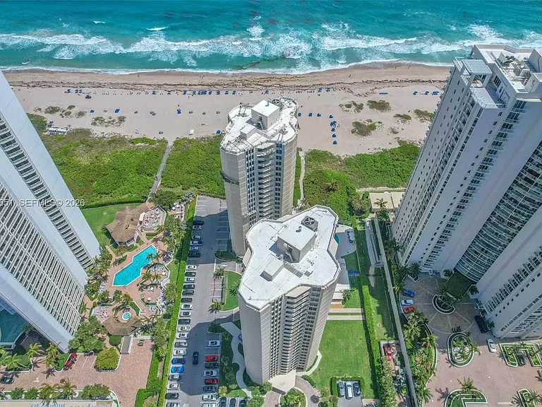 2800 N Ocean Dr #B-15C — Photo 2